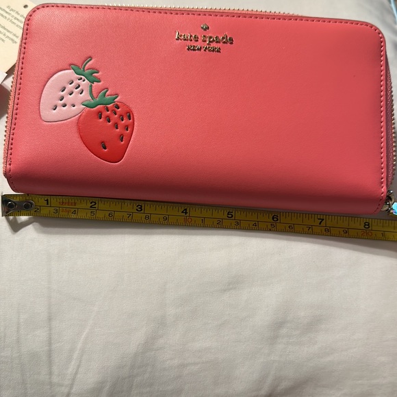 Kate Spade Wallet - Picture 6 of 7